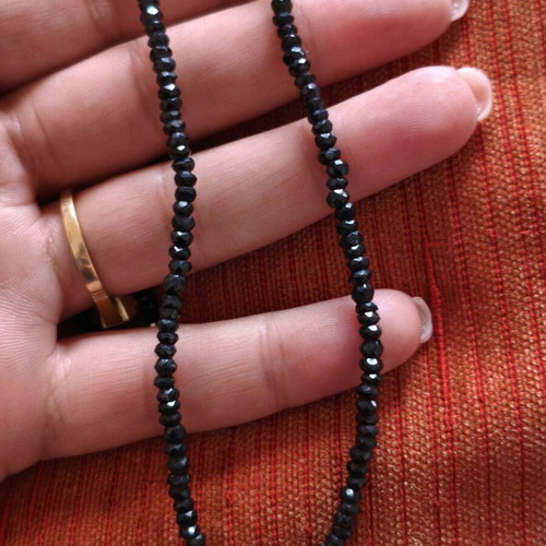 Choker necklace with faceted black spinel onyx style beads, like new