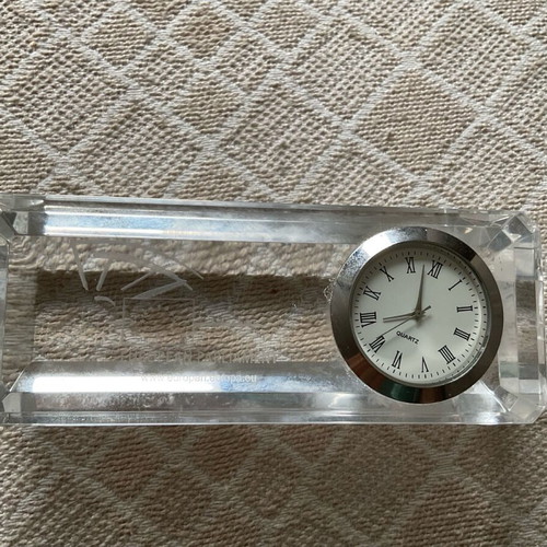 Collectible table clock with European Parliament logo like new