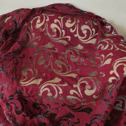 Bordeaux curtain like new with polyester design 2.77×2.77