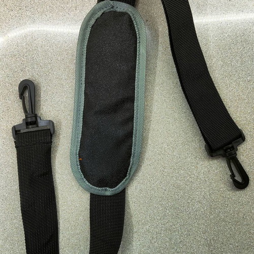 Shoulder strap for bag with padding and carabiner new