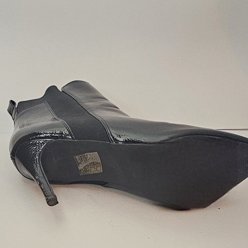 Patent leather ankle boot with elastic used, size 41, 9cm heel