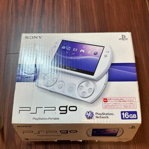 Sony PSP Go Pearl White box only like new without console