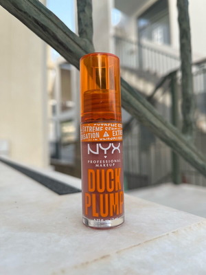 Nyx Duck Plump like new, spicy