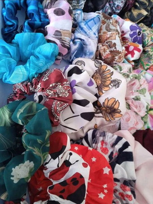 Scrunchies new, stock lot of 1500 pieces
