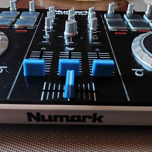 Dj controller Numark Mixtrack Pro 2 σαν καινούργιο