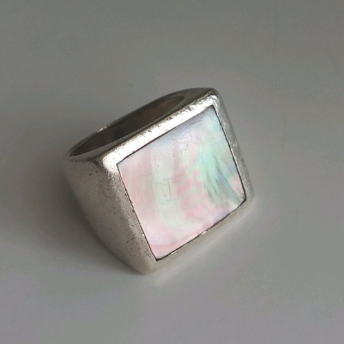 Silver 925 ring used with square multicolor mother of pearl shell