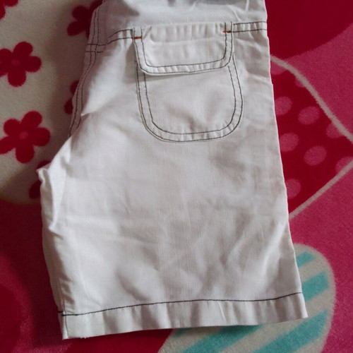 White bermuda shorts for 5-year-old boy like new, elastic waist