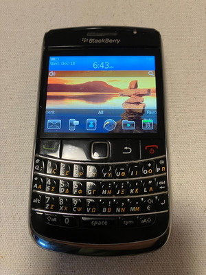 Blackberry Bold μεταχειρισμένο με ελληνικούς χαρακτήρες στο πληκτρολόγιο
