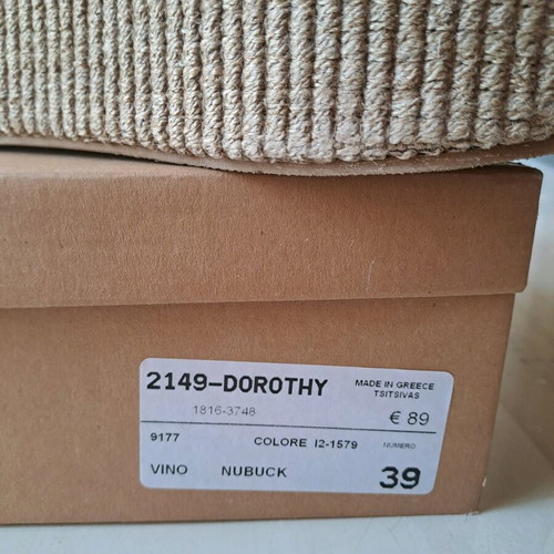 Tsitsivas pink leather platform sandals like new