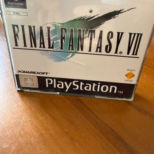 Final Fantasy VII PlayStation 1 game used, English version