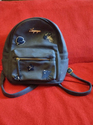 Backpack bag dark blue used in excellent condition