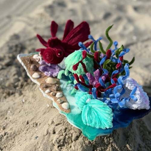 Handmade sea bottom custom made from plush wire