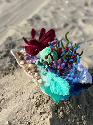 Handmade sea bottom custom made from plush wire