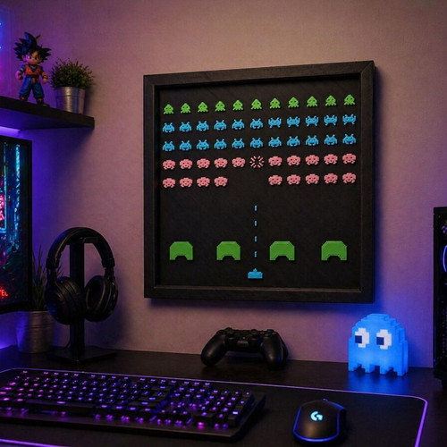 Space Invaders 3D frame new, retro gamer wall decor