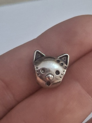 Charm for bracelets cat head silver, like new