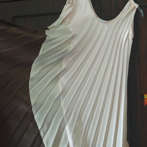 Manolo pleated satin dress like new, multicolor