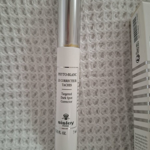 Sisley Paris Phytoblanc Correcteur Taches cream used for dark spots