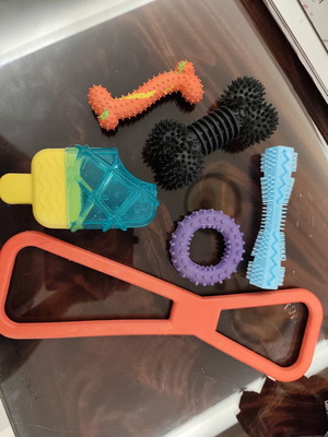 Dog toys set of 6 like new, washed once