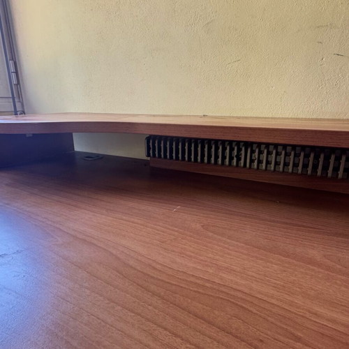 Desk in good condition