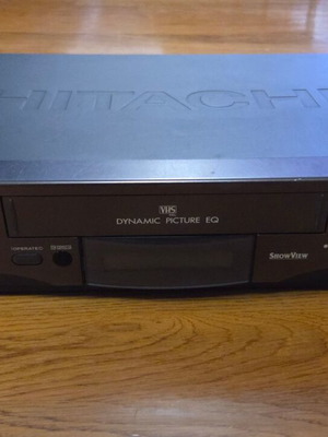 Видео Hitachi VT-F550E VCR VHS употребяван