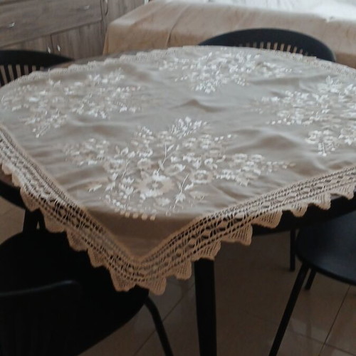Handmade Soufli Silk Table Linen Set new, champagne color