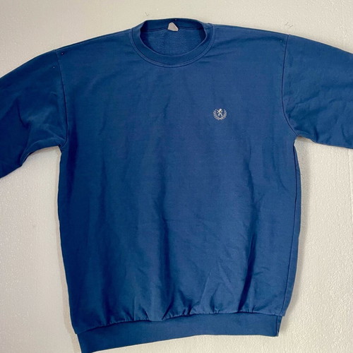 Men's blue crewneck sweatshirt like new with embroidered lion logo size L