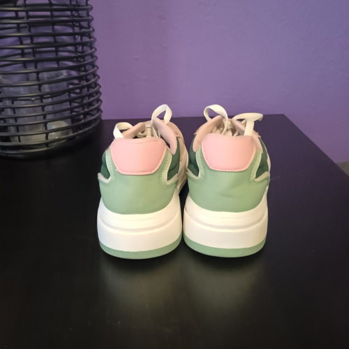 Women's sneakers size 38 with chunky sole like new, multicolor