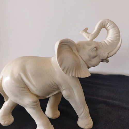Elephant figurine like new made of alabaster