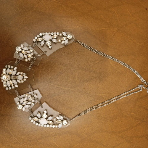 Plexiglass necklace like new