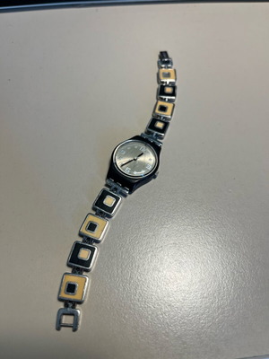 Swatch wristwatch women's used, black