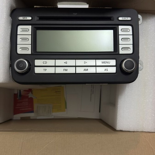 Vag car audio system like new