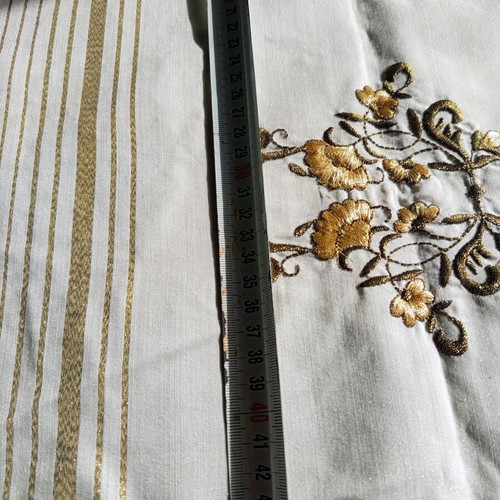 Vintage runner with gold embroidered motifs and gold stripes 87x44 cm