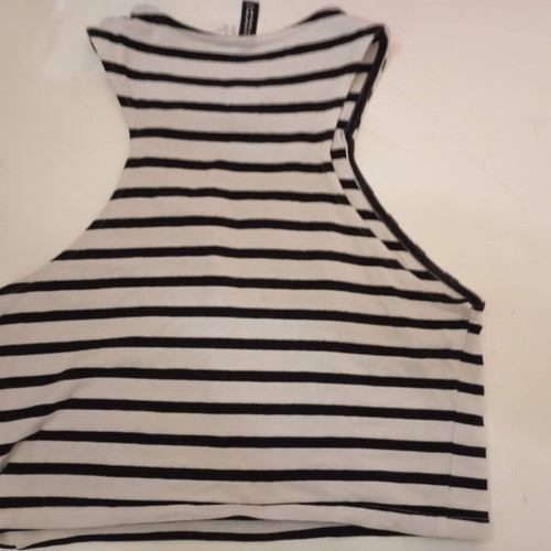 H&M striped short t-shirt used, size XS, black and white