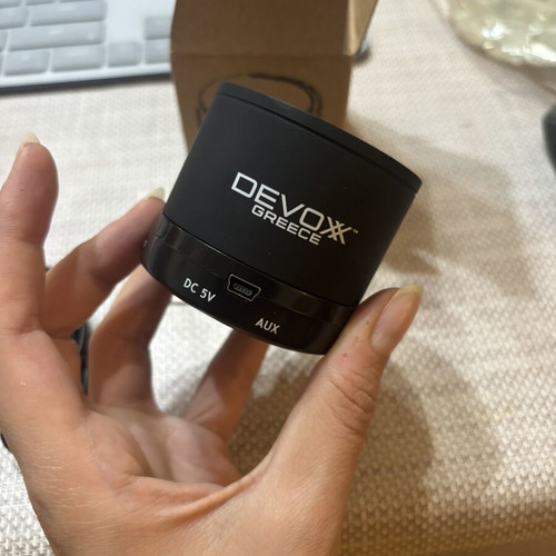 Code.Hub small Bluetooth wireless speaker