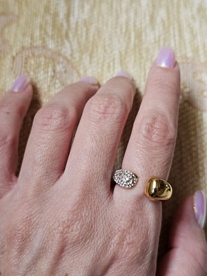 Steel ring gold color with stones new