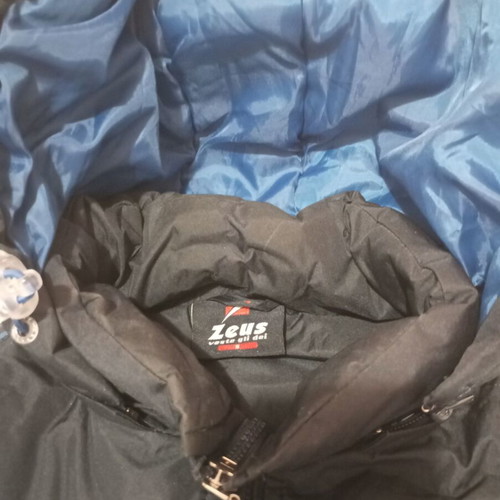 Zeus teen jacket like new, blue, size S