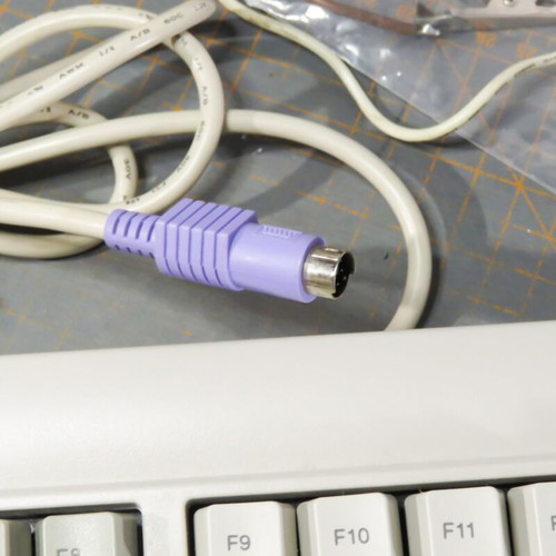 Samsung SEM-DC8UL vintage keyboard PS/2