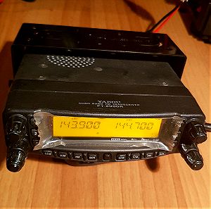 Yeasu FT-8900, Quad band FM Transceiver