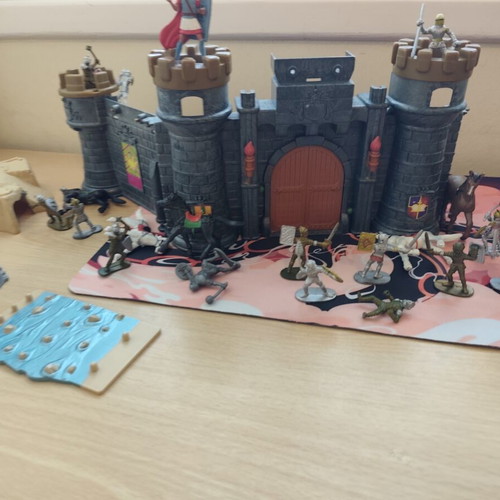 Vintage castle with soldiers toy set