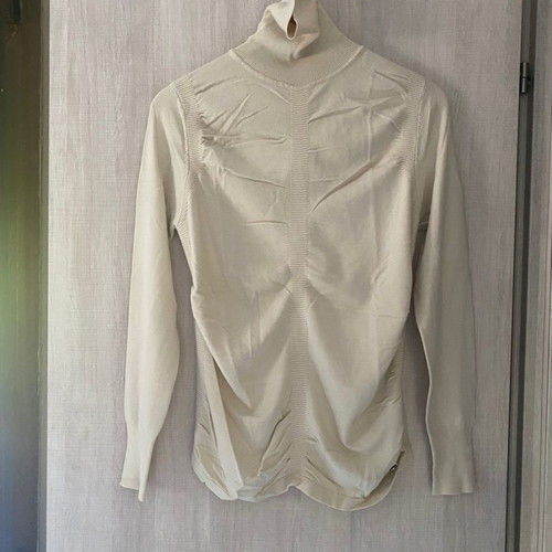 Sarah turtleneck size M new, beige