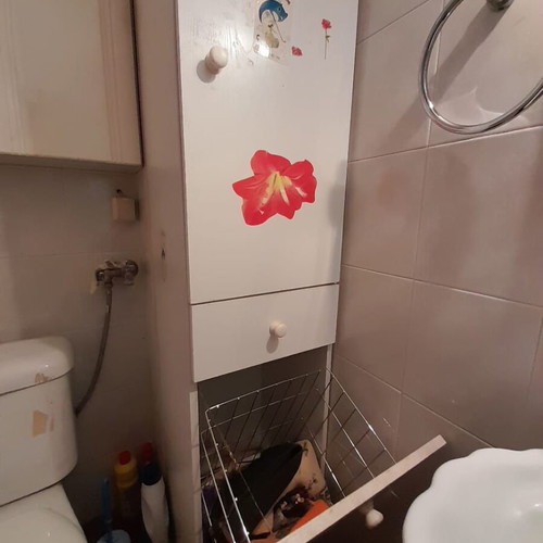 Bathroom drawer unit used in very good condition