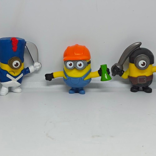Despicable Me & Minions McDonald's collectible set like new, 13 pieces
