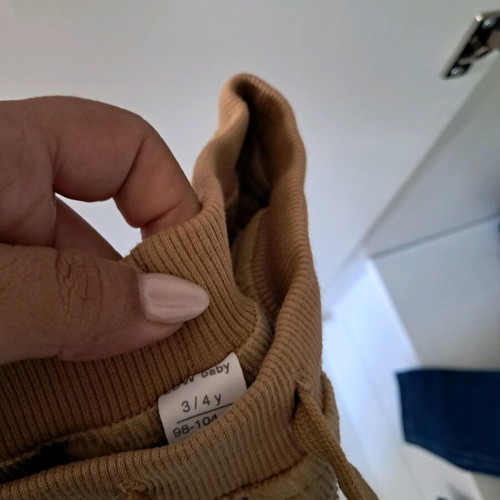 Boys' corduroy pants new, size 104 cm, beige