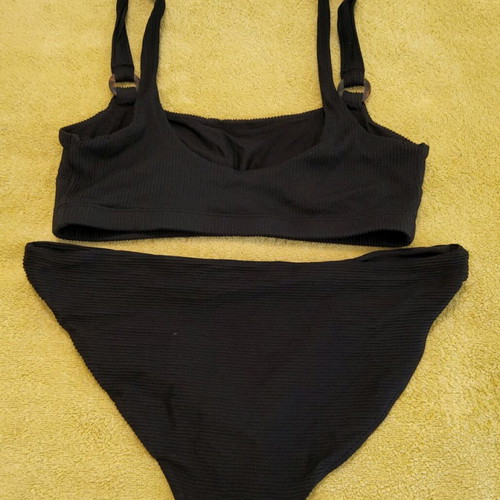 H&M women's swimsuit new, size M, black