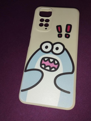 Xiaomi Redmi Note 11 & 11S phone case beige with shark like new