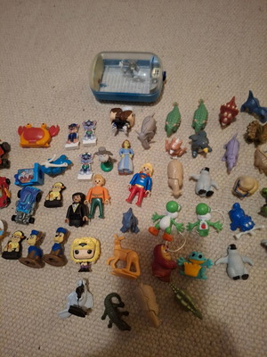 Kinder toy figures