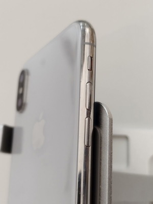 Apple iPhone X refurbished, 3GB RAM, 64GB silver