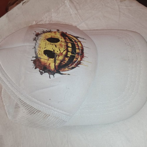 Emoticon Cap like new, white, XL size