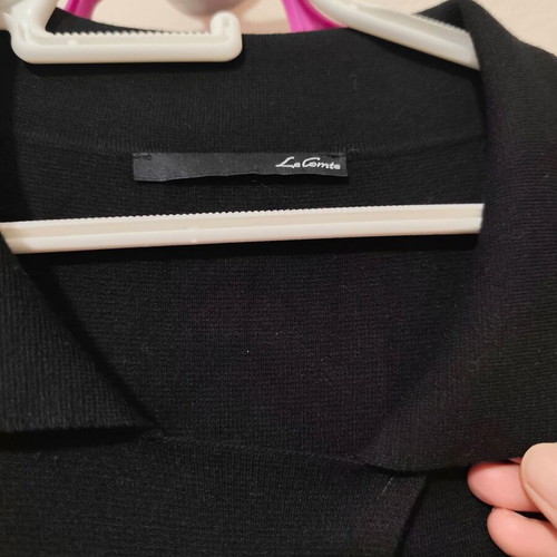 Tunic like new, size XL/XXL, black, with pockets and neck clip