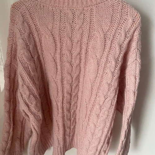 Stradivarius oversized pink pullover like new, size small